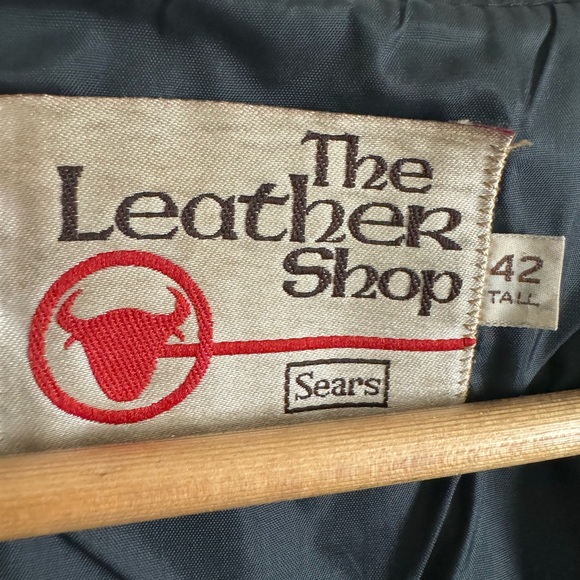 42 Tall Black Leather Vest | The Leather Shop Brand - Picture 10 of 10